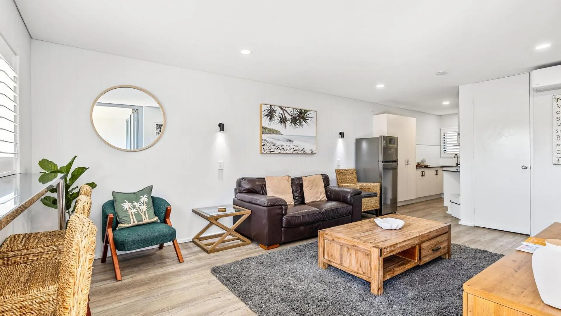 Апарт-отель Maroochy Sands Holiday Apartments Маручидор